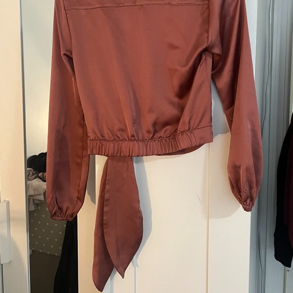 Abercrombie & Fitch Satin Top - Picture 2 of 3